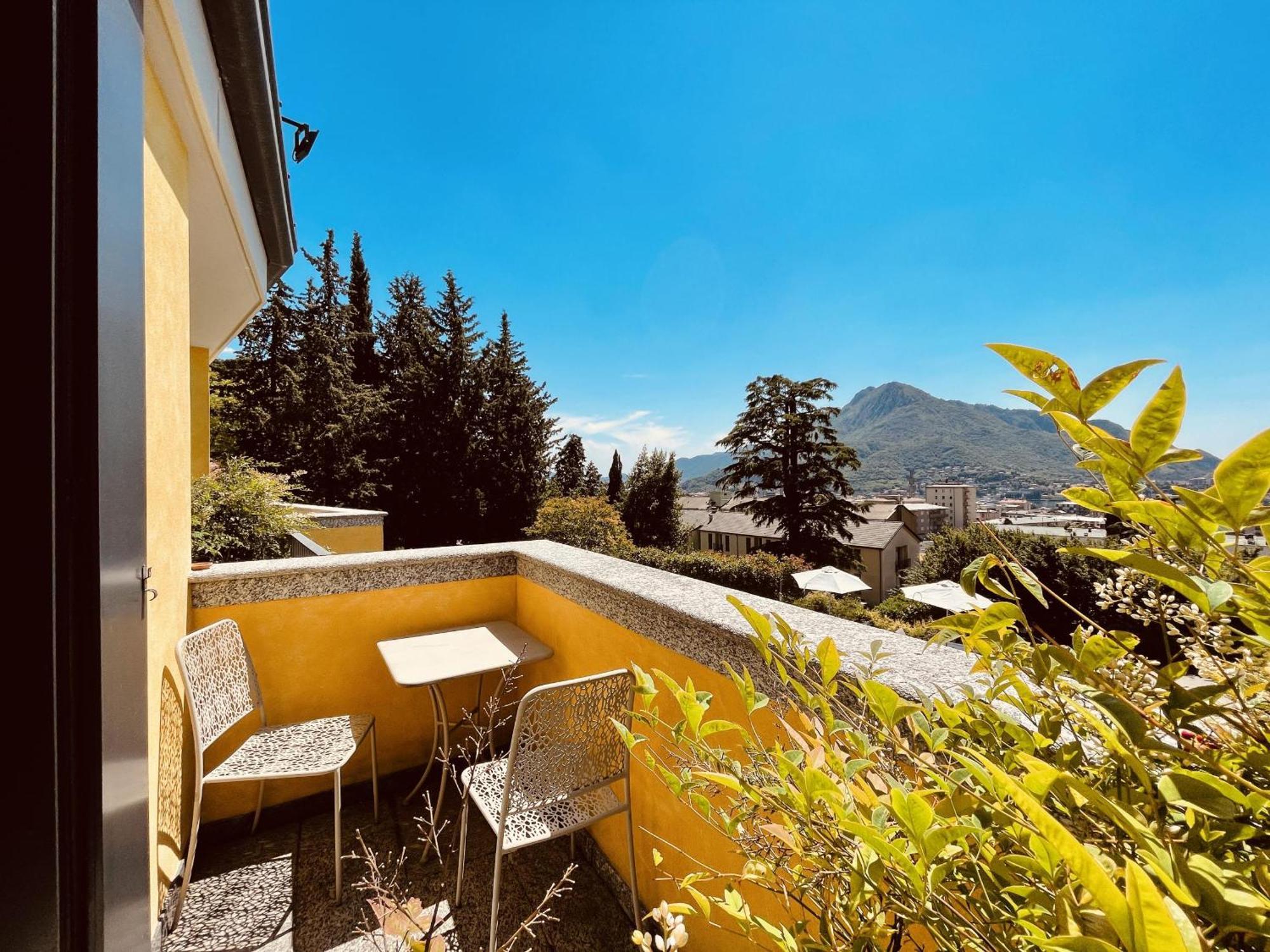 Montebello Lecco Room photo